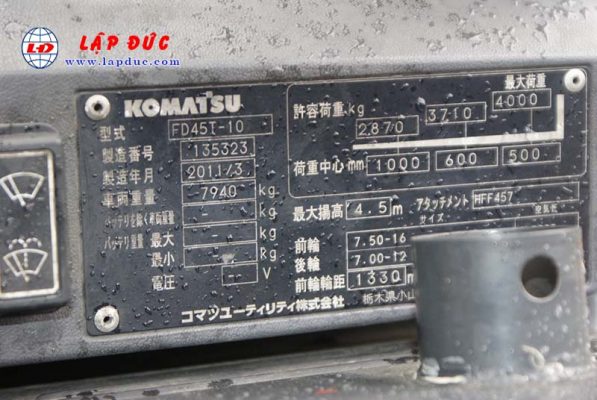 Xe nâng 4.5 tấn dầu KOMATSU FD45T-10 # 135323 giá rẻ