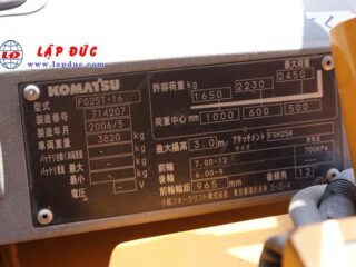 Xe nâng 2.5 tấn xăng KOMATSU FG25T-17 # 714207 giá rẻ