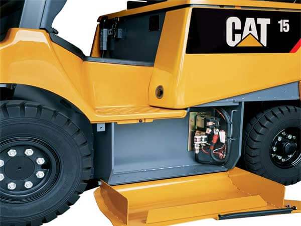 Xe nâng điện 4 bánh Caterpillar 1.6 tấn- 2 tấn 24