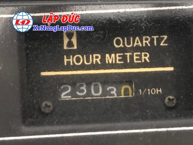 Đồng hồ đo thời gian trên xe nâng TCM FD25Z3