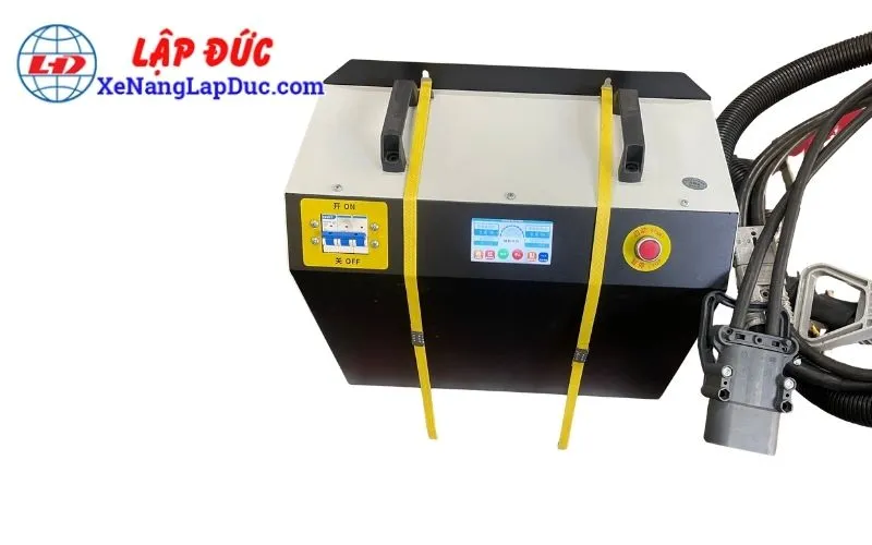 Máy sạc nhanh pin Lithium Xe nâng 48V 200A