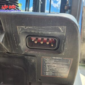 Hệ thống sạc trên Xe nâng điện Toyota 7FB14