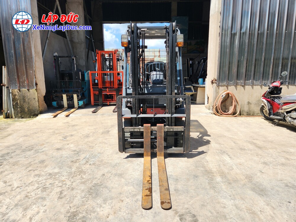 Xe nâng điện 1.4 tấn ngồi lái Toyota 7FB14 #55862 mặt trước