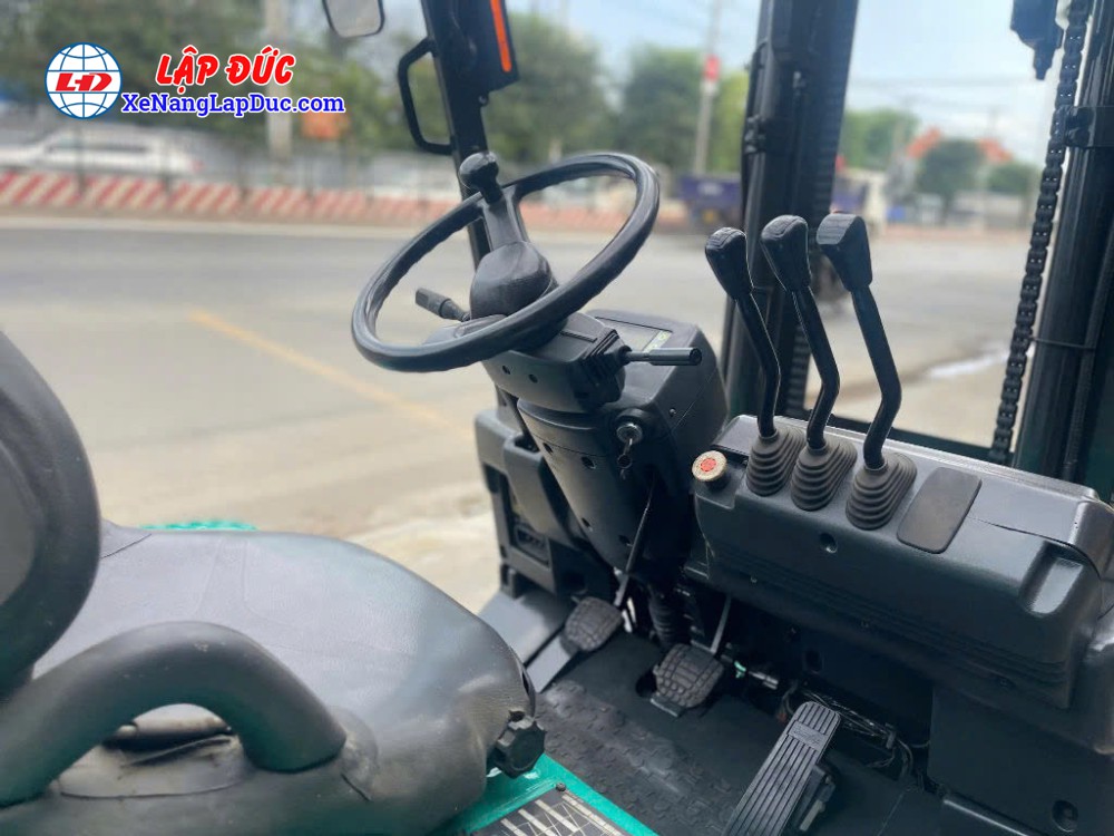 Xe nâng điện 2.5 tấn KOMATSU FB25EX-11