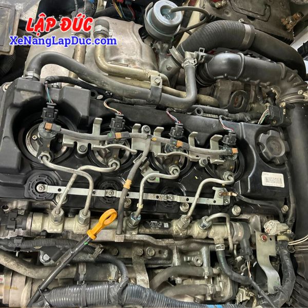 Xe nâng dầu 3 tấn UNICARRIERS FHD30T5