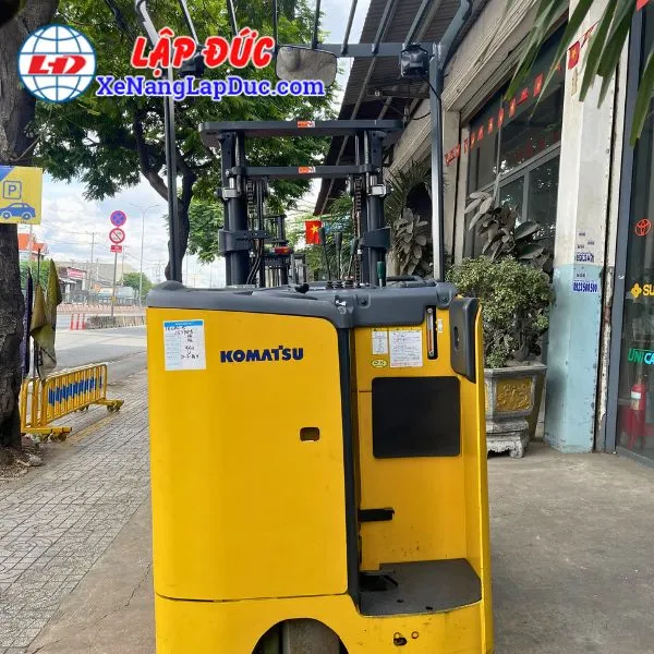 xe-nang-dien-dung-1-tan-komatsu-fb10rl-15-2 (4) Xe Nâng Điện Đứng 1 Tấn KOMATSU FB10RL-15