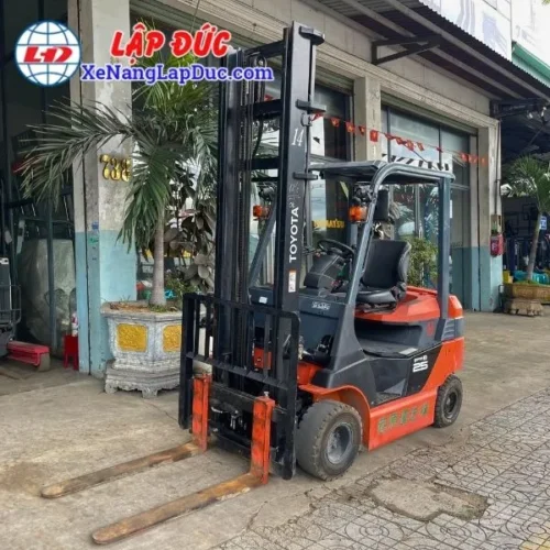 Xe Nâng Điện Ngồi 2.5 Tấn TOYOTA 8FBH25