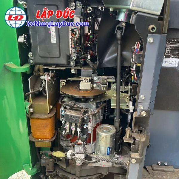 xe-nang-dien-dung-1-tan-toyota-8fbr10-2 (7) Xe Nâng Điện Đứng 1 Tấn TOYOTA 8FBR10