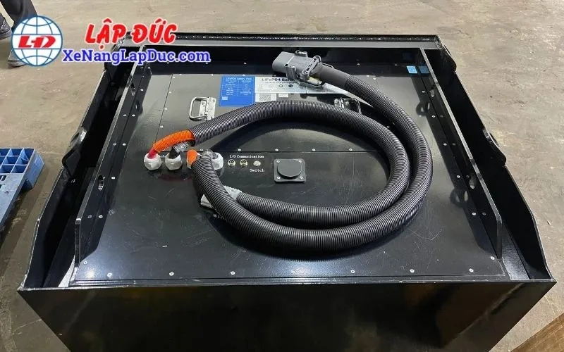 Bình Điện Xe Nâng LITHIUM 420Ah-72V