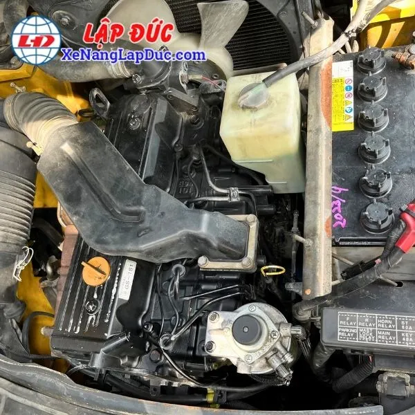 Xe Nâng Dầu 2.5 Tấn KOMATSU FD25C-16