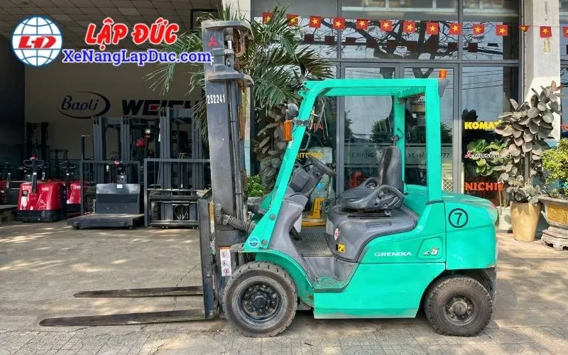 Xe Nâng Dầu 2.5 Tấn MITSUBISHI FDE25T