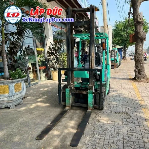 Xe Nâng Dầu 2.5 Tấn MITSUBISHI FDE25T