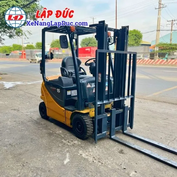 Xe Nâng Điện Ngồi Lái 1.5 Tấn KOMATSU FB15-12