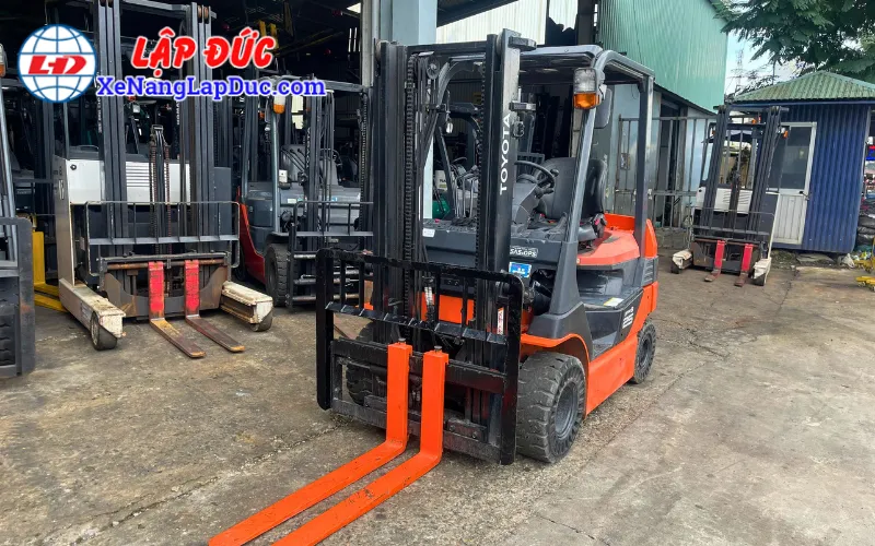 Xe Nâng Điện Ngồi Lái