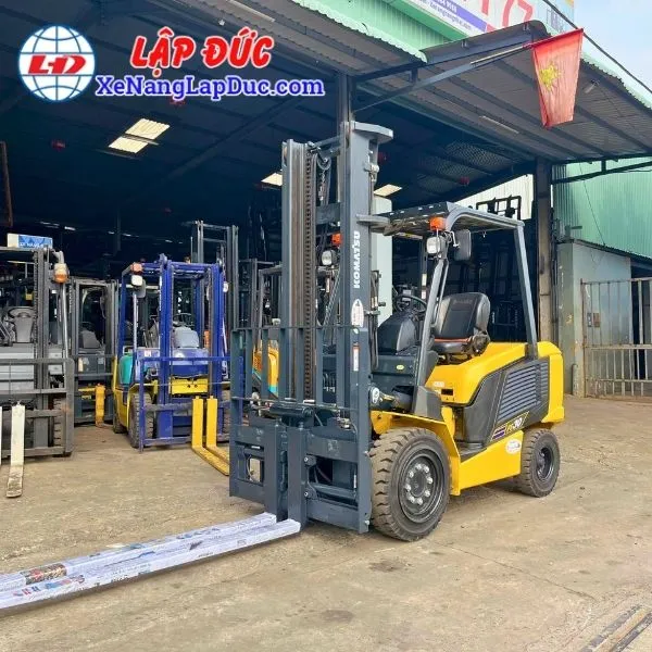 Xe Nâng Điện Ngồi Lái 3 Tấn KOMATSU FE30-2