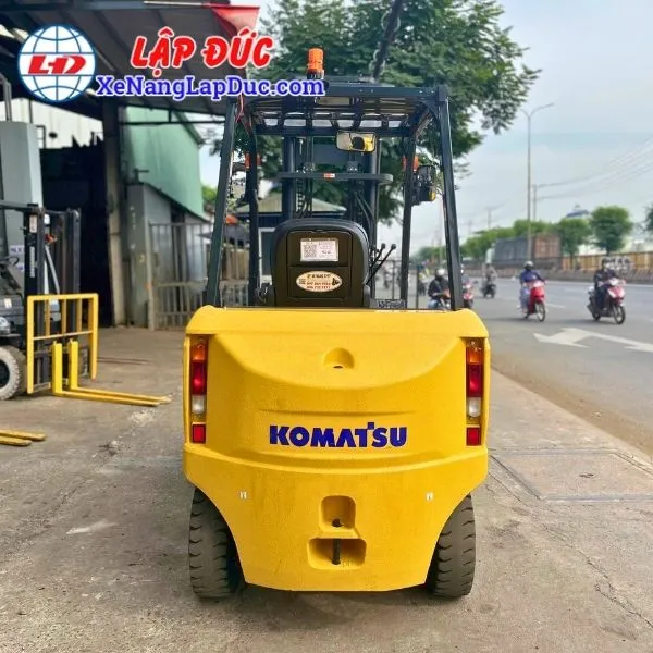Xe Nâng Điện Ngồi Lái 3 Tấn KOMATSU FE30-2