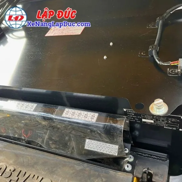 Xe Nâng Điện Ngồi Lái 3 Tấn KOMATSU FE30-2