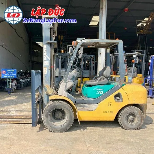 Xe Nâng Dầu 3 Tấn KOMATSU FD30C-16