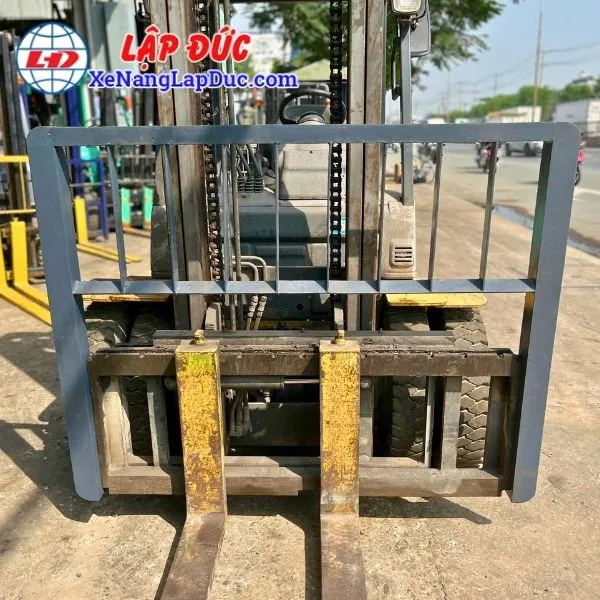 Xe Nâng Dầu 3 Tấn KOMATSU FD30C-16