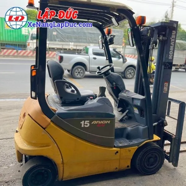 Xe Nâng Điện Ngồi Lái 1.5 Tấn KOMATSU FB15-12