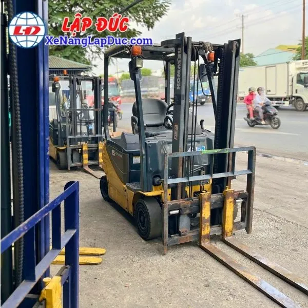 Xe Nâng Điện Ngồi Lái 1.5 Tấn KOMATSU FB15-12
