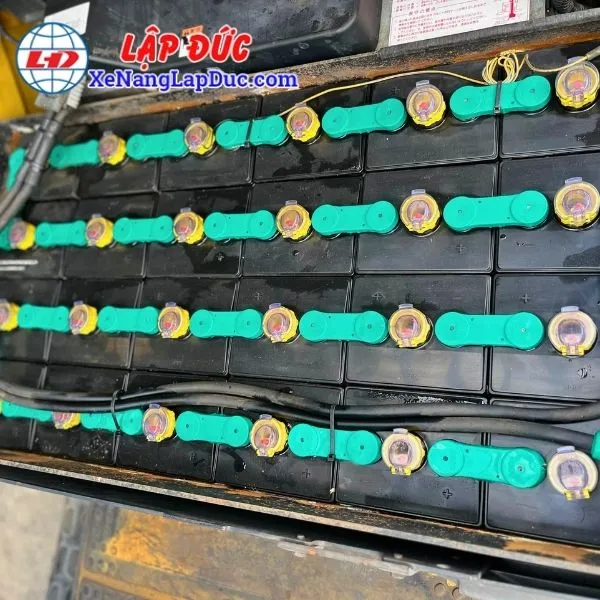 Xe Nâng Điện Ngồi Lái 1.5 Tấn KOMATSU FB15-12