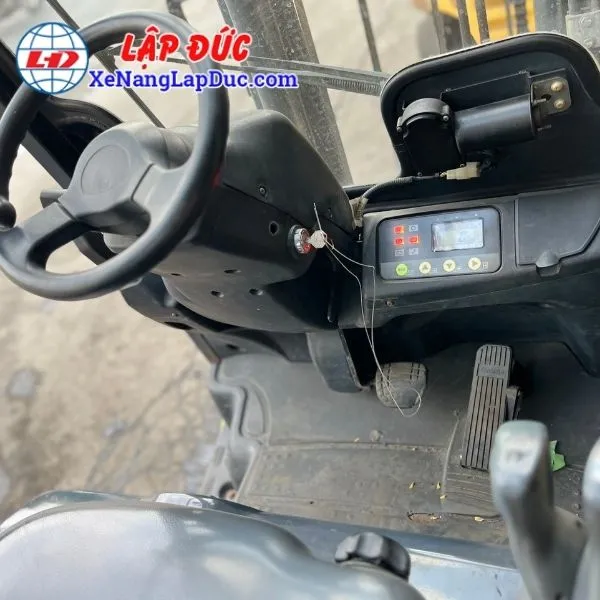 Xe Nâng Điện Ngồi Lái 1 Tấn KOMATSU FB10-12