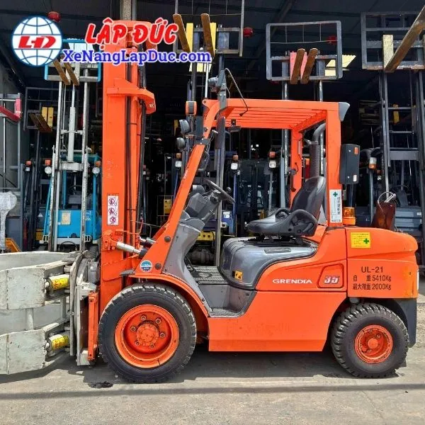 Xe Nâng Dầu 3.5 Tấn MITSUBISHI FDE35AT