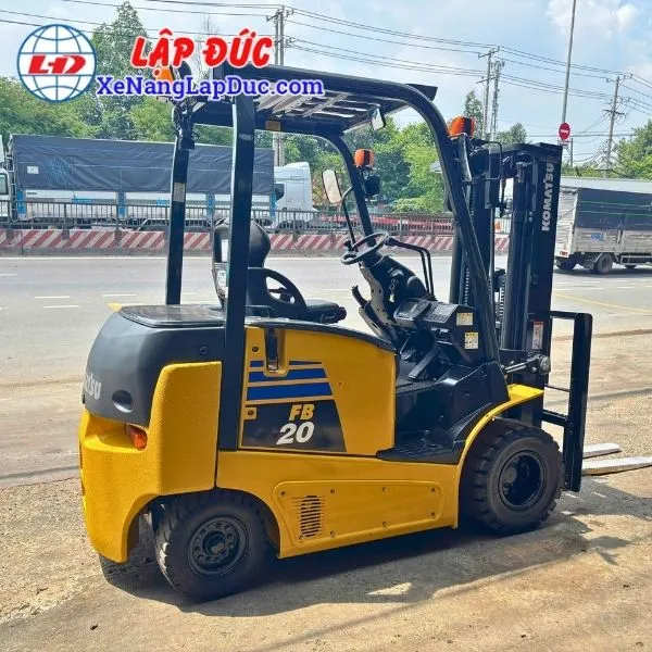 Xe Nâng Điện Ngồi Lái 2 Tấn KOMATSU FB20-12