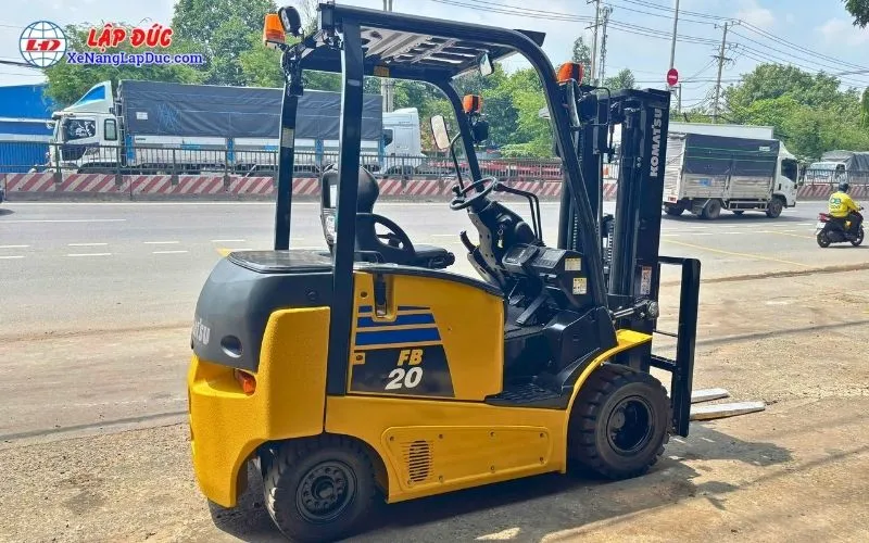 Xe Nâng Điện Ngồi Lái 2 Tấn KOMATSU FB20-12