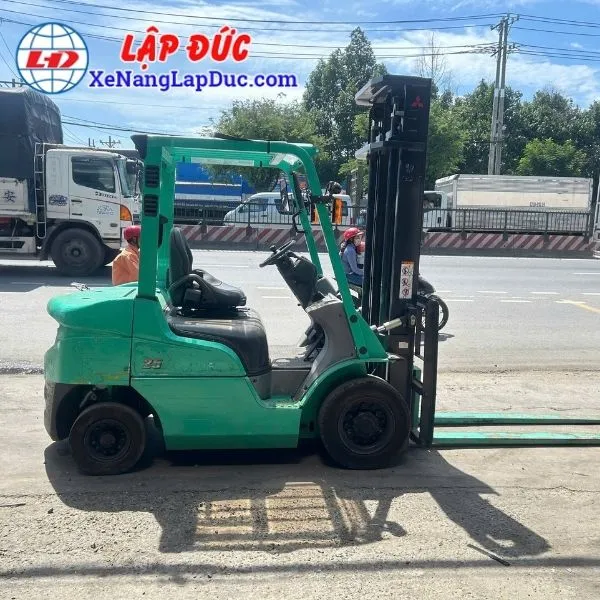Xe Nâng Dầu 2.5 Tấn MITSUBISHI FDE25T