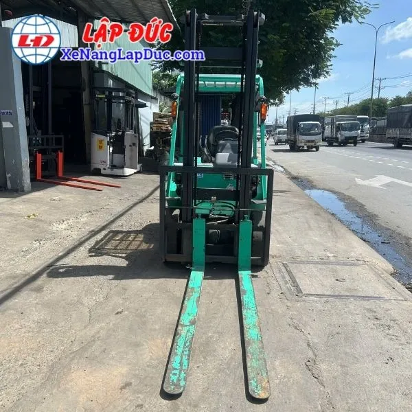 Xe Nâng Dầu 2.5 Tấn MITSUBISHI FDE25T