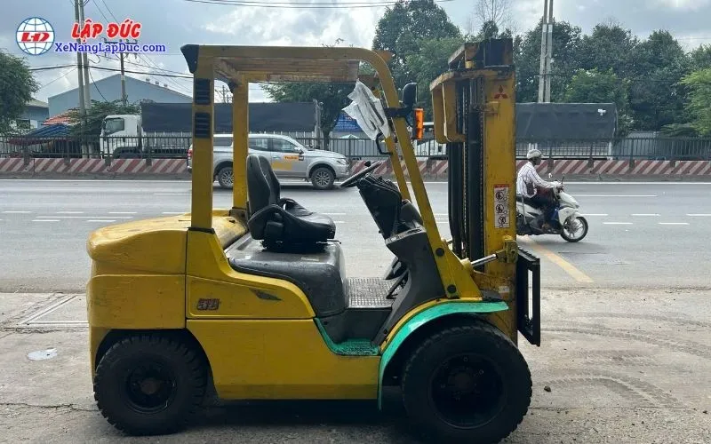Xe Nâng Dầu 3 Tấn MITSUBISHI FD30T