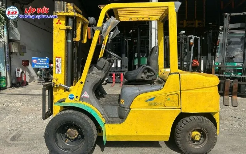 Xe Nâng Dầu 3 Tấn MITSUBISHI FD30T