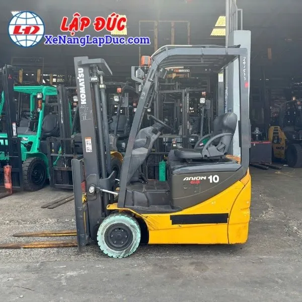 xe-nang-dien-ngoi-lai-1-tan-komatsu-fb10m-12-2 (2) Xe Nâng Điện Ngồi lái 1 Tấn KOMATSU FB10M-12