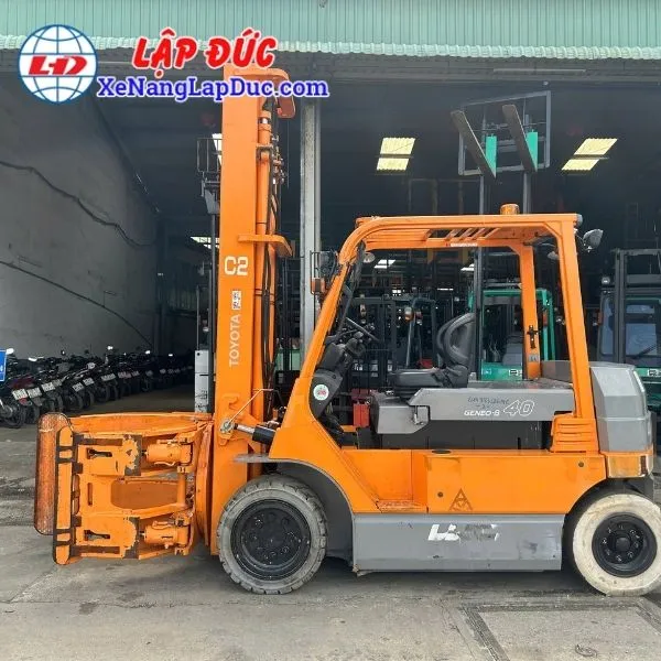 xe-nang-dien-ngoi-lai-4-tan-toyota-7fbm40 (3) Xe Nâng Điện Ngồi Lái 4 Tấn TOYOTA 7FBM40