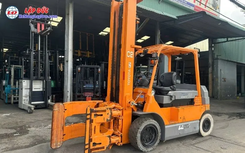 Xe Nâng Điện Ngồi Lái 4 Tấn TOYOTA 7FBM40