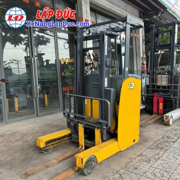 xe-nang-dien-dung-lai-1-3-tan-komatsu-fb13rl-15-2-1.webp