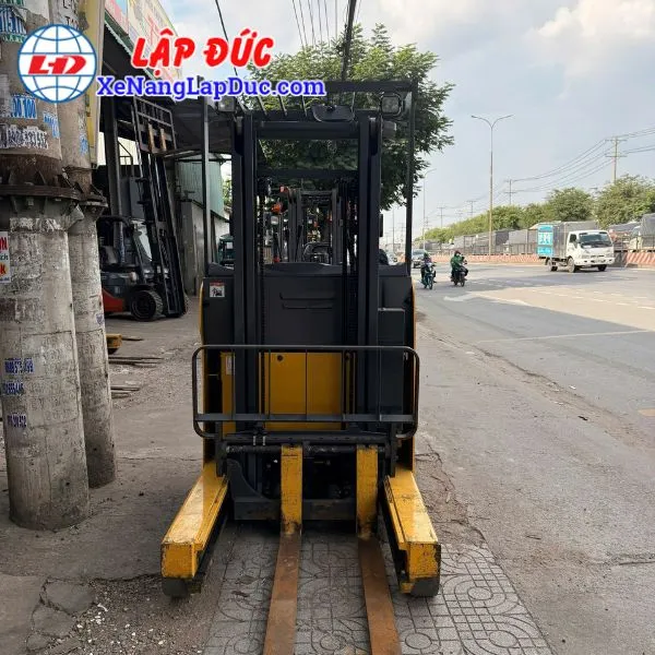 xe-nang-dien-dung-lai-1-3-tan-komatsu-fb13rl-15-2 (4) Xe Nâng Điện Đứng Lái 1.3 Tấn KOMATSU FB13RL-15