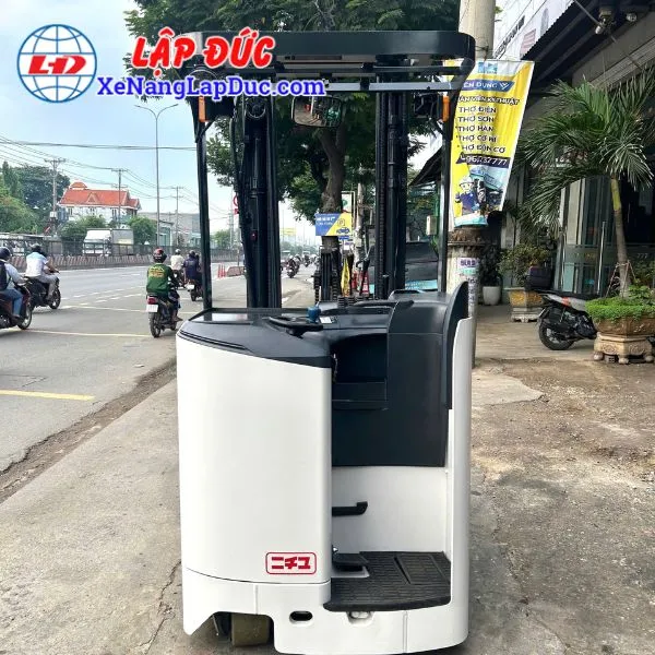 Xe Nâng Điện Đứng Lái 1.5 Tấn NICHIYU FBRMW15-85B-550M
