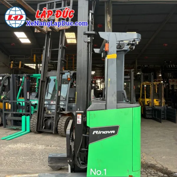 Xe Nâng Điện Đứng Lái 900 Kg TOYOTA 8FBRK9