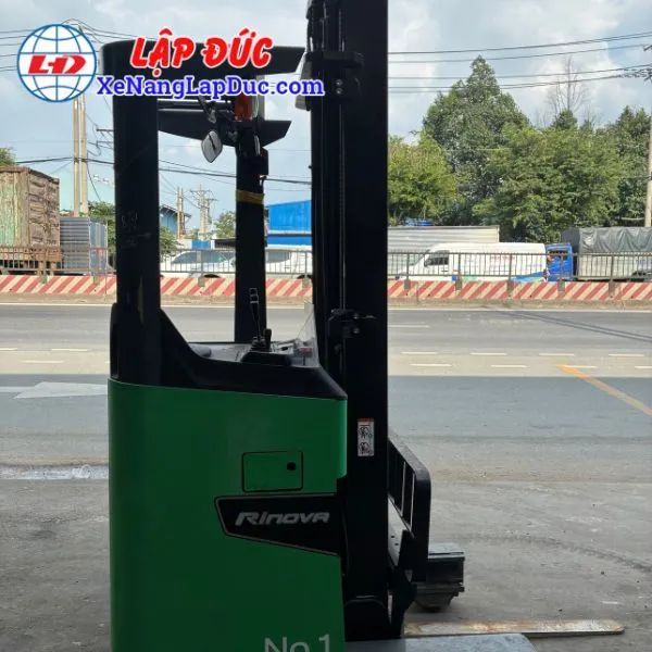 Xe Nâng Điện Đứng Lái 900 Kg TOYOTA 8FBRK9