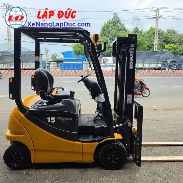 Xe Nâng Điện Ngồi Lái 1.5 Tấn KOMATSU FB15-12