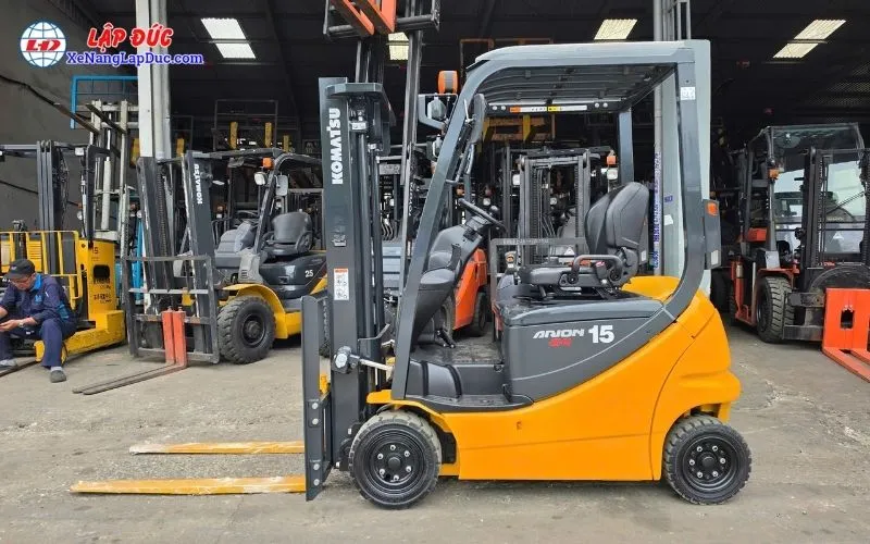 Xe Nâng Điện Ngồi Lái 1.5 Tấn KOMATSU FB15-12