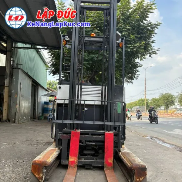 Xe Nâng Điện Đứng Lái 2.5 Tấn NICHIYU FBRM25-85B-450SF