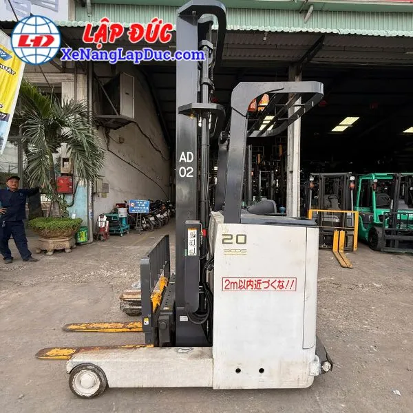 Xe Nâng Điện Đứng Lái 2 Tấn NICHIYU FBRM20-80B-450SF