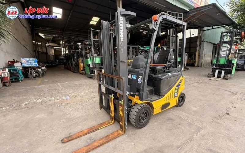 Xe Nâng Điện Ngồi Lái 1.5 Tấn KOMATSU FE15-1